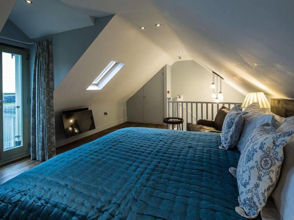 Eagle Mill Hotell Huntingdon Exteriör bild